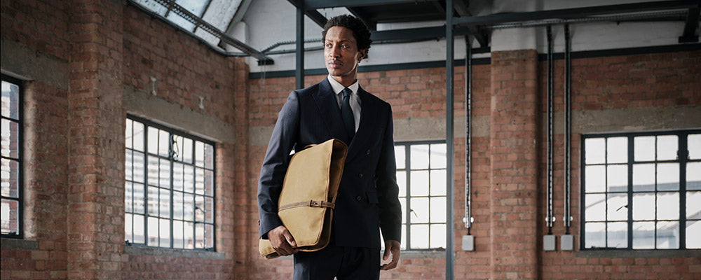 Tusting Leather Weekend Bags are the ultimate leather duffle and make an awesome big Christmas gift