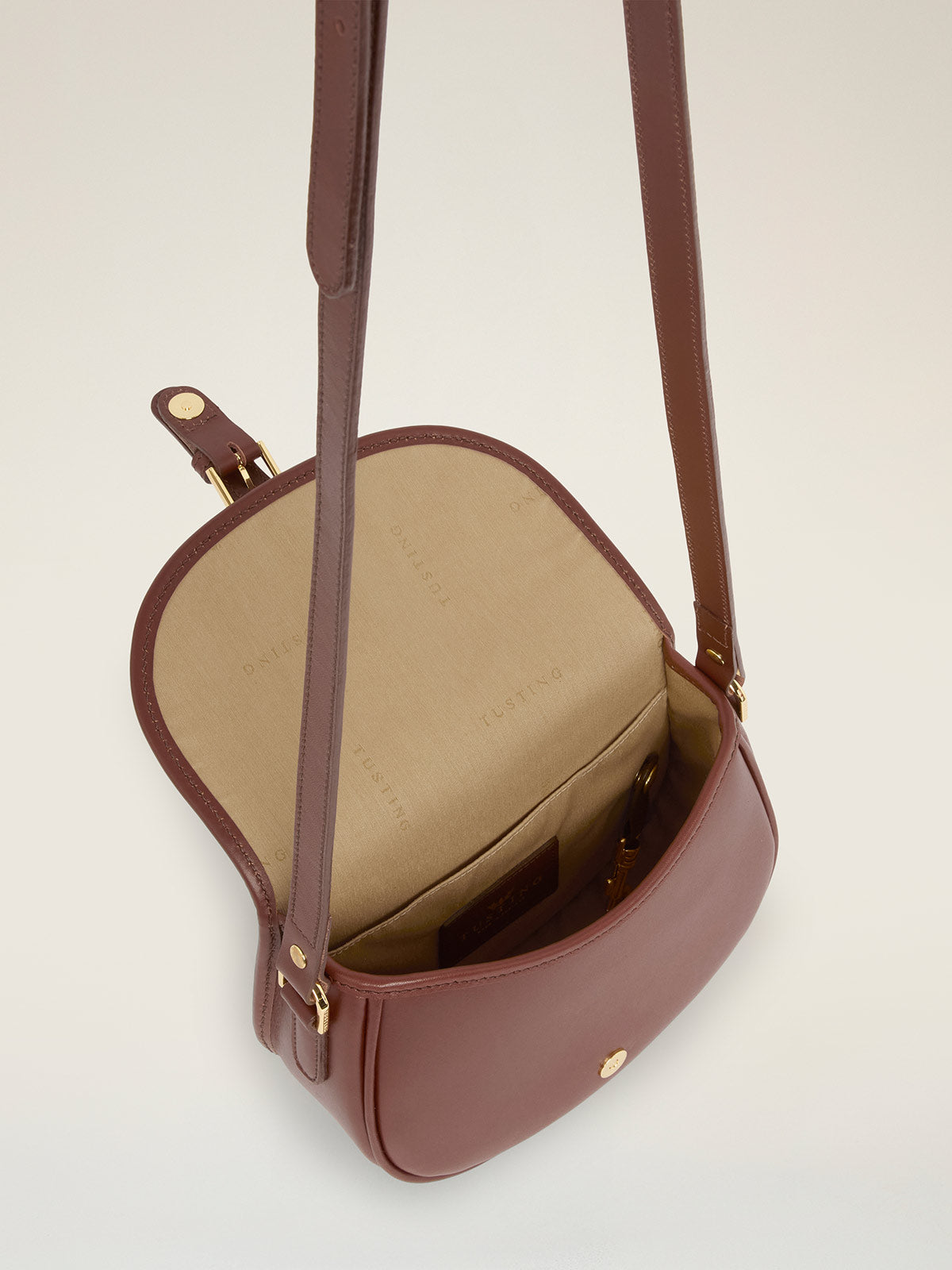 Cardington Classic Saddlebag-style English Cross-Body Leather