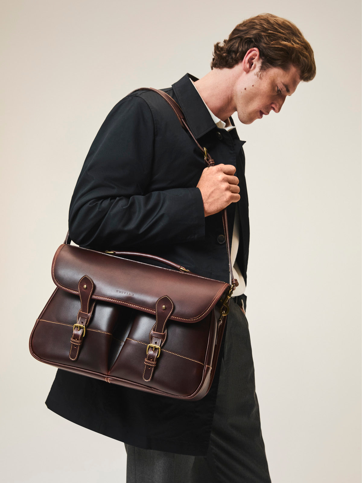 【中古】TUSTING SHIPS ビジネスバッグ Tusting Marston Full-Grain Leather Zip Top Briefcase - Large