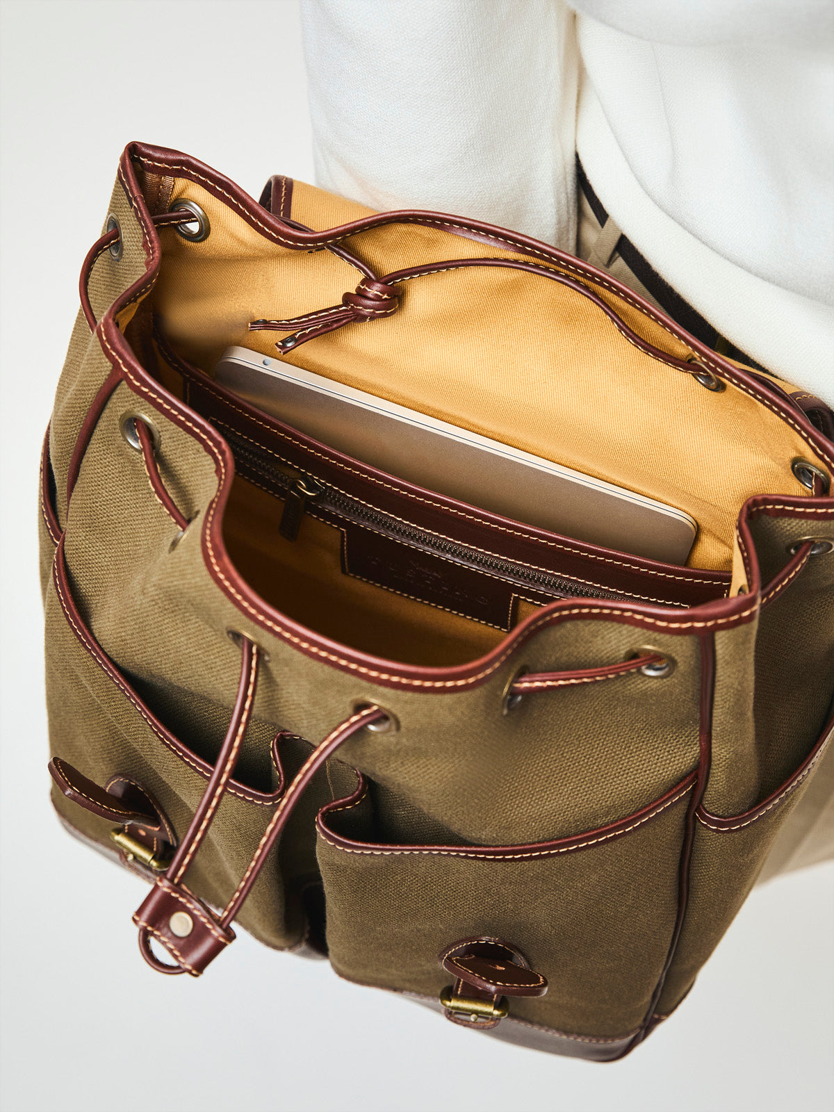 #colour_moorland-canvas-with-sundance-trim