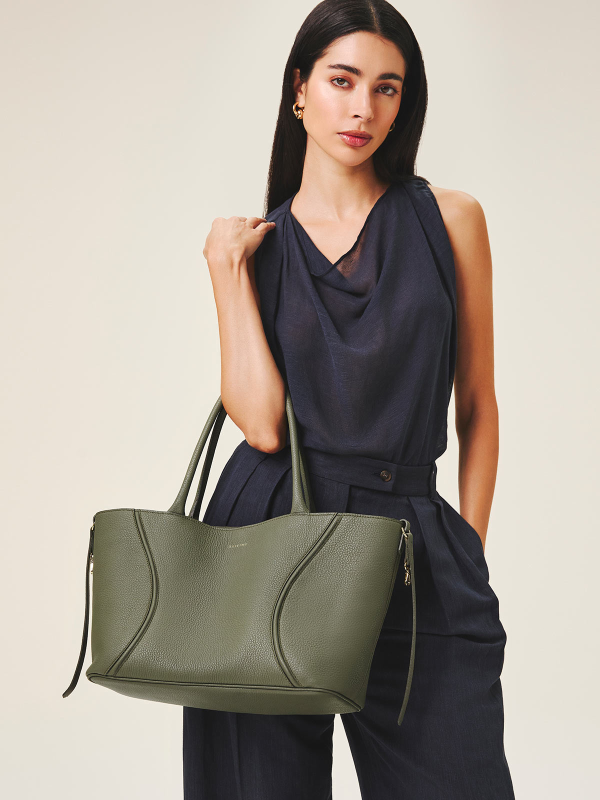 Swift 35 Medium Leather Tote Bag. Made in England by Tusting