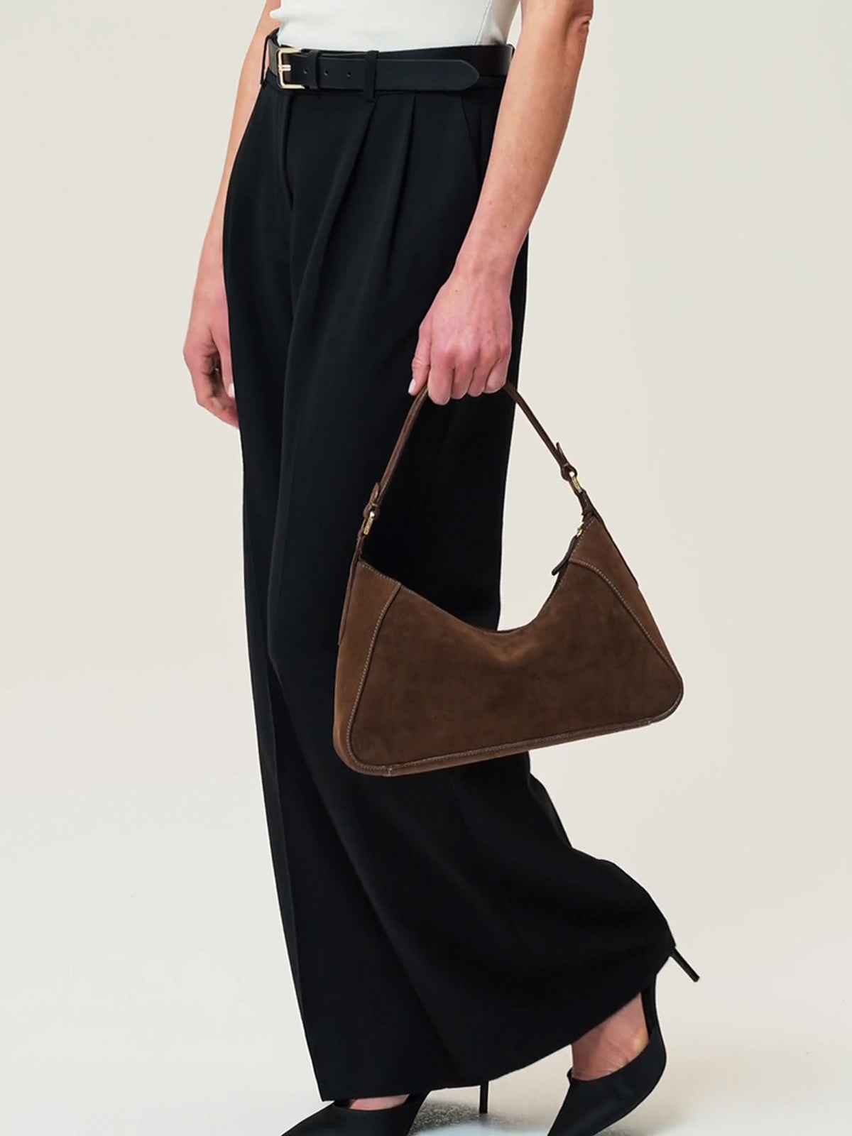 #colour_chocolate-suede