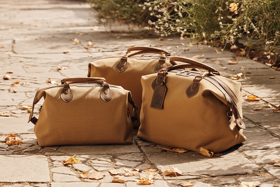 Explorer Canvas and Leather Holdall